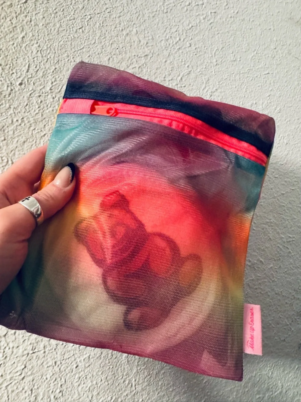 Multicolor Mesh Cosmetic Pouch with Teddy Print - Makeup Eraser - Picture 1 of 3